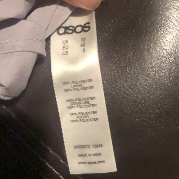 Pre-owned beautiful ASOS long shoulder ruffle and pleated A skirt - Picture 5 of 6